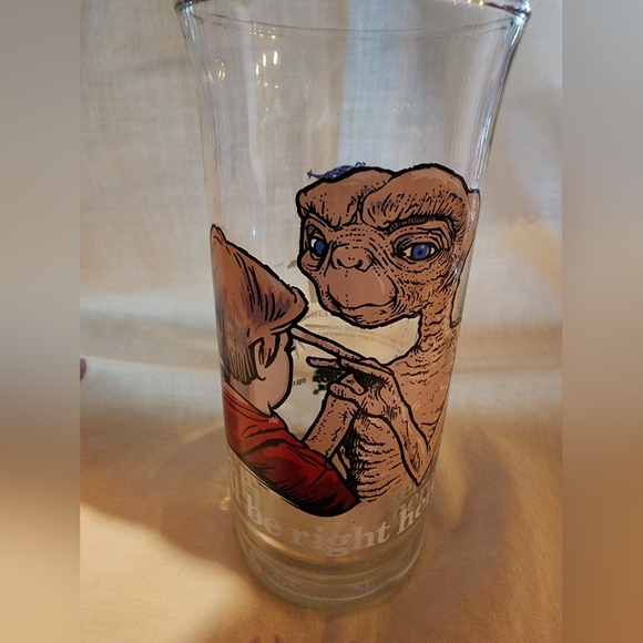 Vintage 1982 E.T. Pizza Hut Collectible Series Glassware - Picture 7 of 7